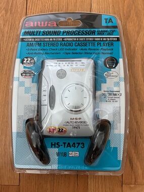 NWT AIWA AM/FM STEREO RADIO CASSETTE PLAYER, FACTORY SEALED! 90’s
